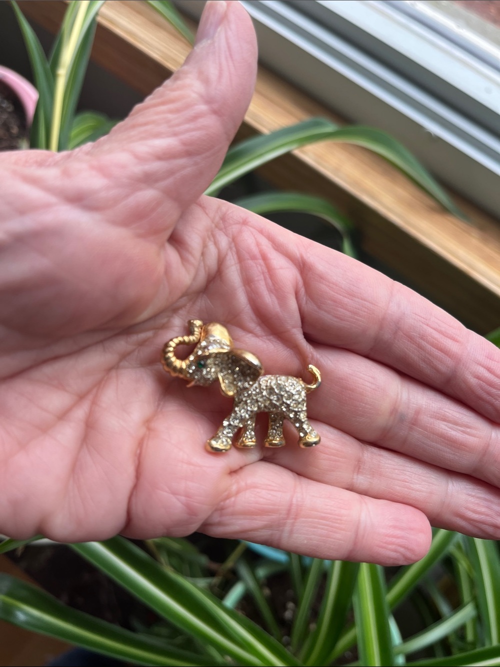 Vtg Elephant Pin Brooch Gold Tone & Rhinestones Green Eye Mini Just Over 1.25”